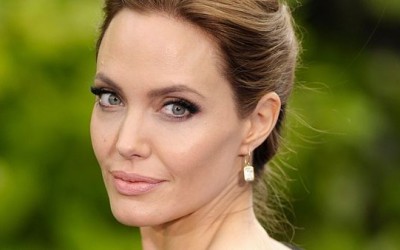 Čo všetko má Angelina Jolie pred sebou po odstránení vaječníkov? Mala iné možnosti?